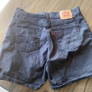 Levi black 550 relaxed fit shorts